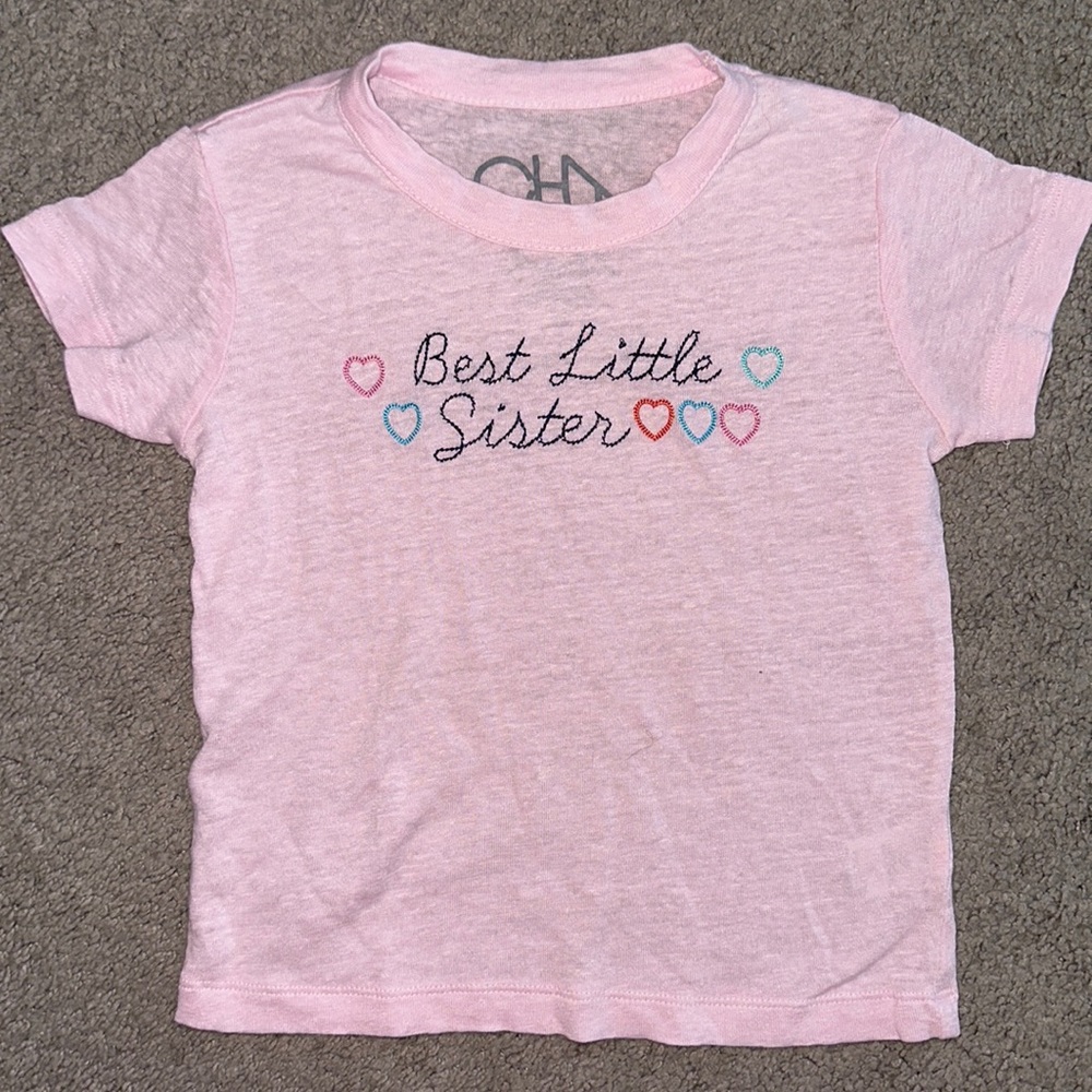🏷️ 5 for $25 🏷️ Cha Sor best little sister shirt, size 5
